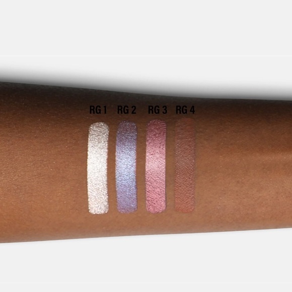 Makeup by Mario Rosy Glam Eyeshadow Palette - Picture 4 of 9